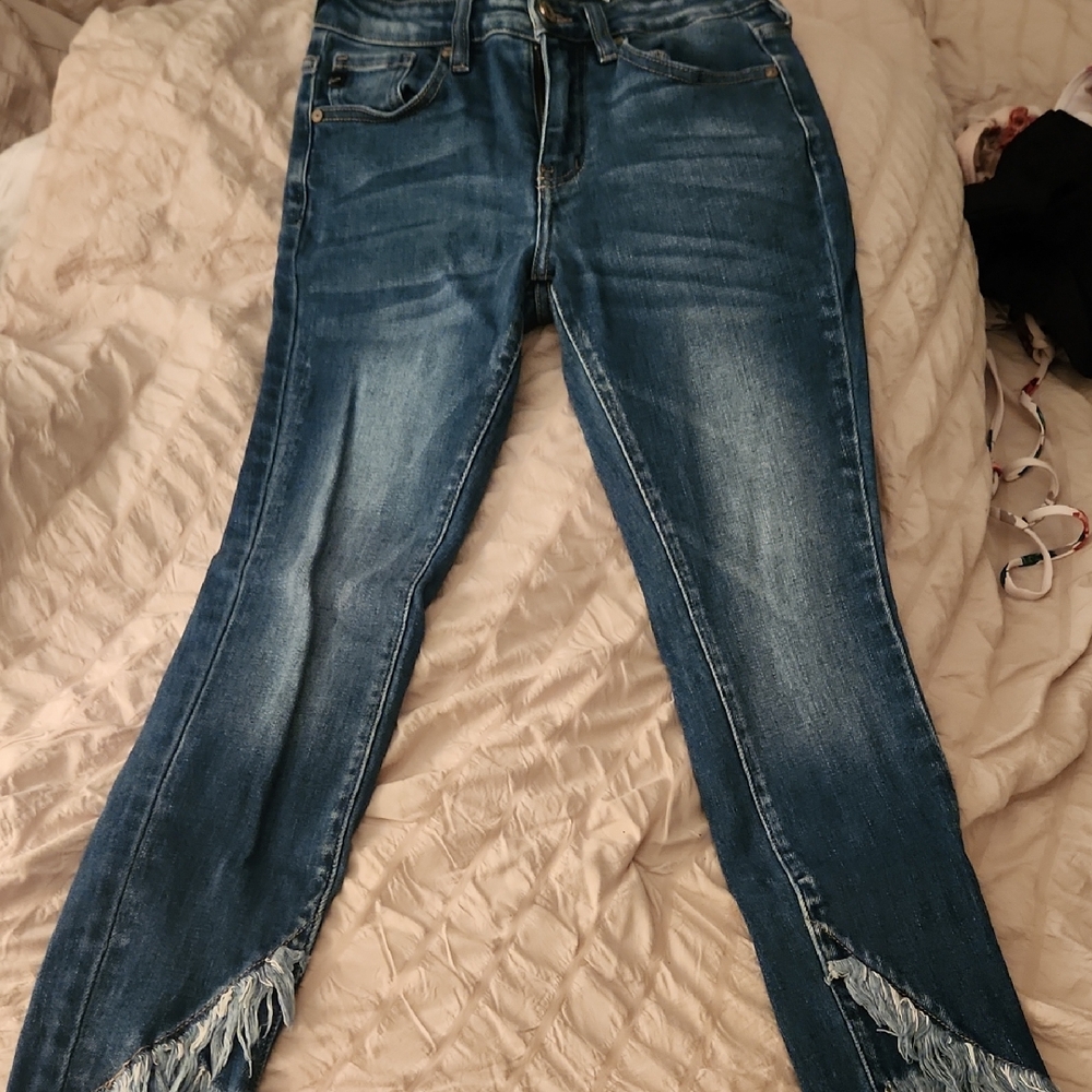 KanCan Distressed Blue Ankle Jeans
